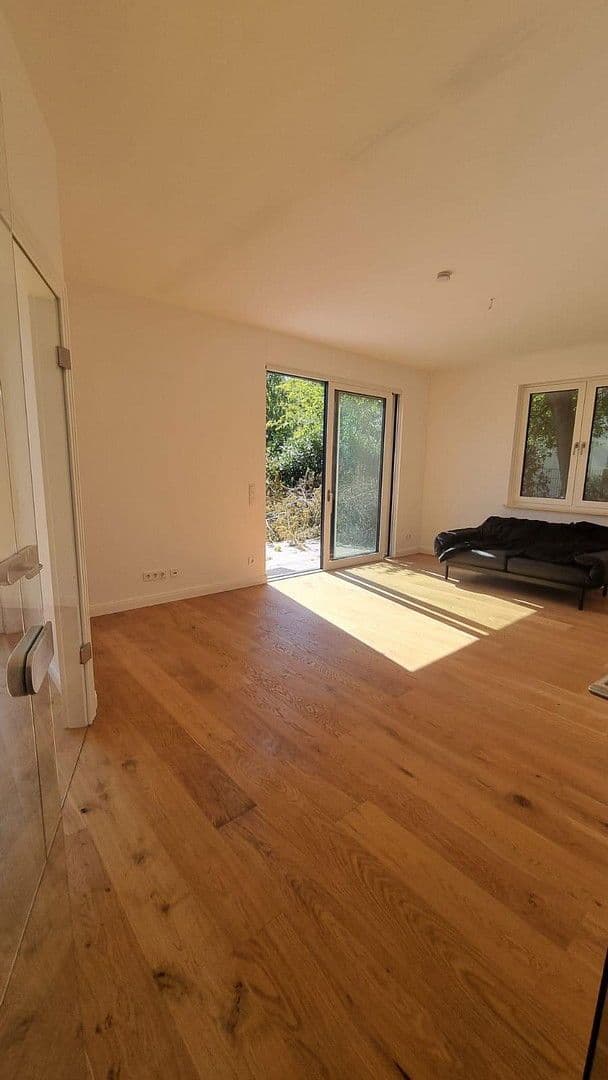 Pronájem domu 197 m², pozemek 485 m², Berlin, Berlín Pronájem domu 197 m², pozemek 485 m², Berlin, Berlín