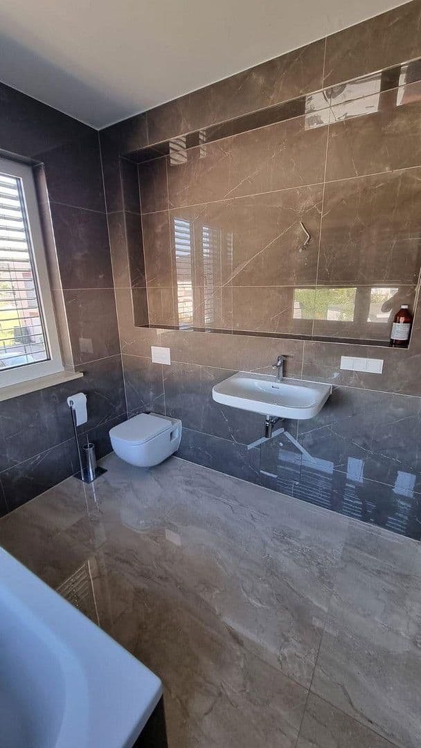 Pronájem domu 197 m², pozemek 485 m², Berlin, Berlín Pronájem domu 197 m², pozemek 485 m², Berlin, Berlín