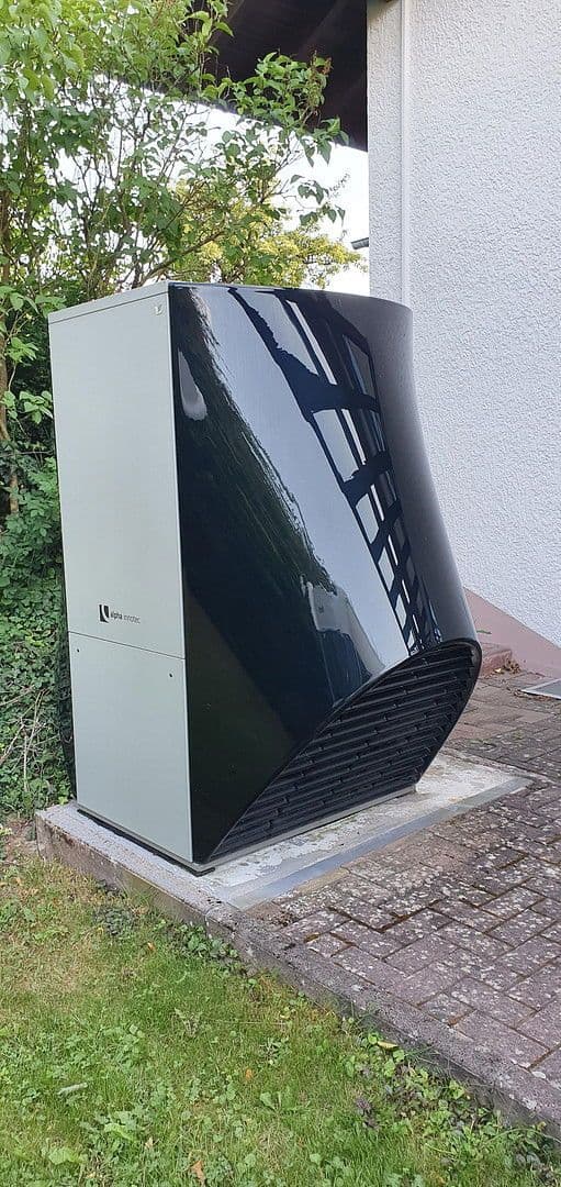 Prodej domu 270 m², pozemek 1.648 m², Hermersberg, Porýní-Falc Prodej domu 270 m², pozemek 1.648 m², Hermersberg, Porýní-Falc