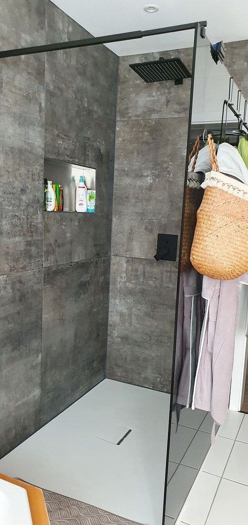 Prodej domu 270 m², pozemek 1.648 m², Hermersberg, Porýní-Falc Prodej domu 270 m², pozemek 1.648 m², Hermersberg, Porýní-Falc