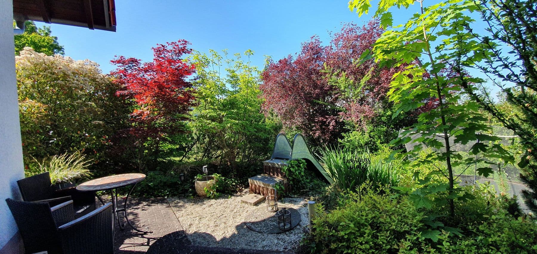 Prodej domu 270 m², pozemek 1.648 m², Hermersberg, Porýní-Falc Prodej domu 270 m², pozemek 1.648 m², Hermersberg, Porýní-Falc