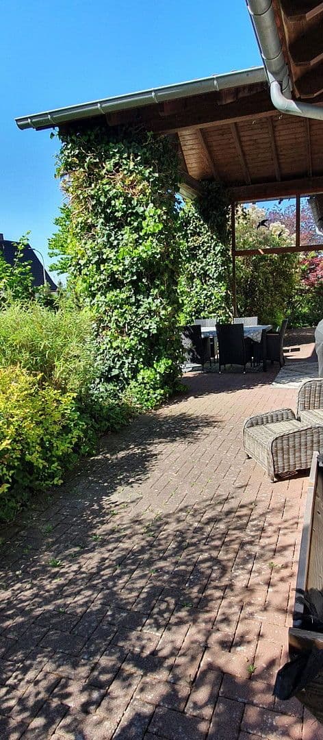 Prodej domu 270 m², pozemek 1.648 m², Hermersberg, Porýní-Falc Prodej domu 270 m², pozemek 1.648 m², Hermersberg, Porýní-Falc