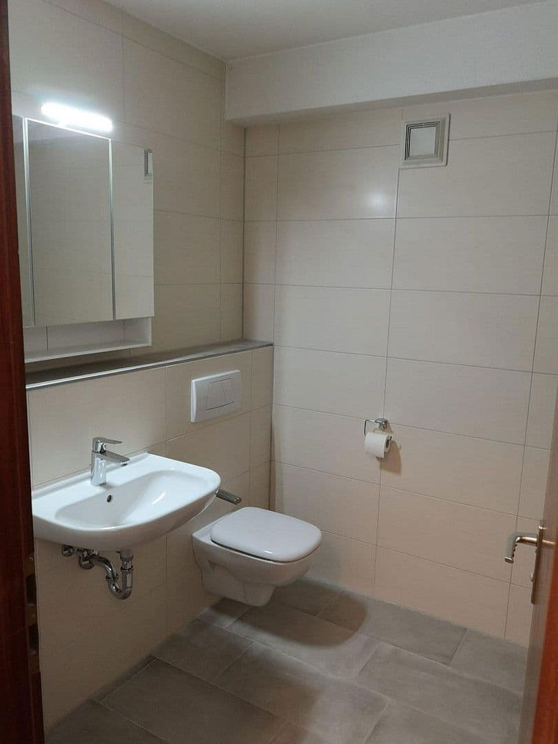 Prodej bytu 2+kk 65 m², Leinfelden-Echterdingen, Bádensko-Württembersko Prodej bytu 2+kk 65 m², Leinfelden-Echterdingen, Bádensko-Württembersko