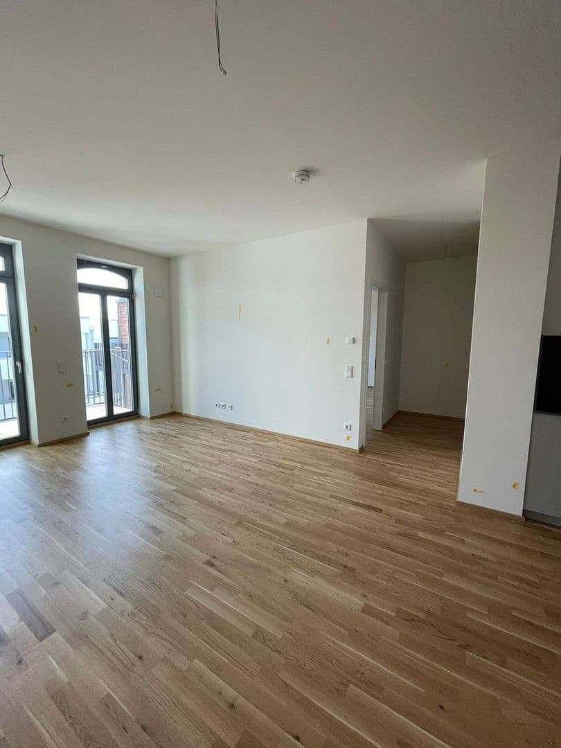 Pronájem bytu 2+1 77 m², Leonhardstr. 29, Nürnberg, Bavorsko Pronájem bytu 2+1 77 m², Leonhardstr. 29, Nürnberg, Bavorsko