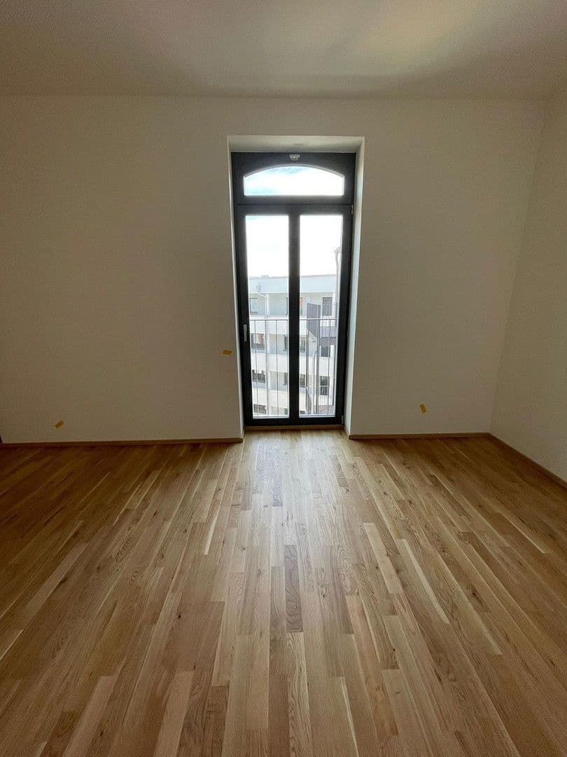 Pronájem bytu 2+1 77 m², Leonhardstr. 29, Nürnberg, Bavorsko Pronájem bytu 2+1 77 m², Leonhardstr. 29, Nürnberg, Bavorsko
