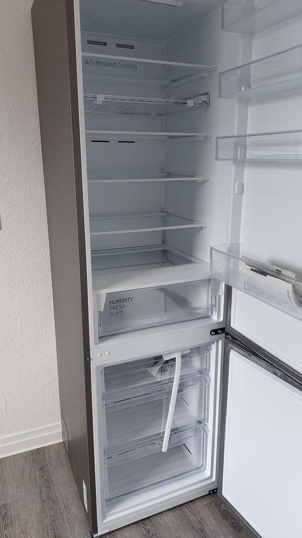 Pronájem bytu 4+1 74 m², Emser Strasse 40, Frankfurt, Hessen Pronájem bytu 4+1 74 m², Emser Strasse 40, Frankfurt, Hessen