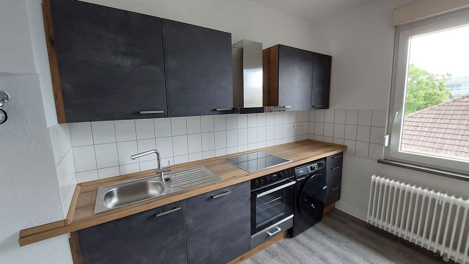 Pronájem bytu 4+1 74 m², Emser Strasse 40, Frankfurt, Hessen Pronájem bytu 4+1 74 m², Emser Strasse 40, Frankfurt, Hessen