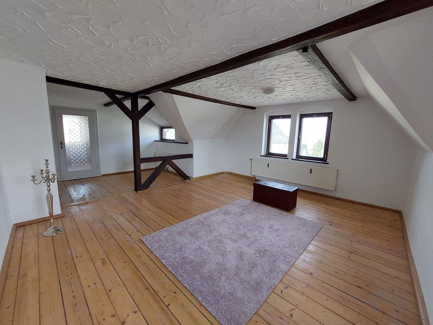 Prodej domu 247 m², pozemek 710 m², Mühlau, Sasko Prodej domu 247 m², pozemek 710 m², Mühlau, Sasko