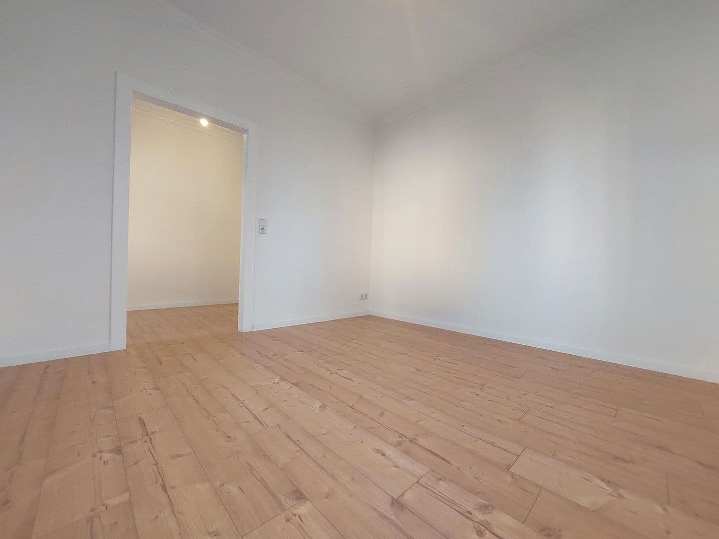 Prodej domu 247 m², pozemek 710 m², Mühlau, Sasko Prodej domu 247 m², pozemek 710 m², Mühlau, Sasko