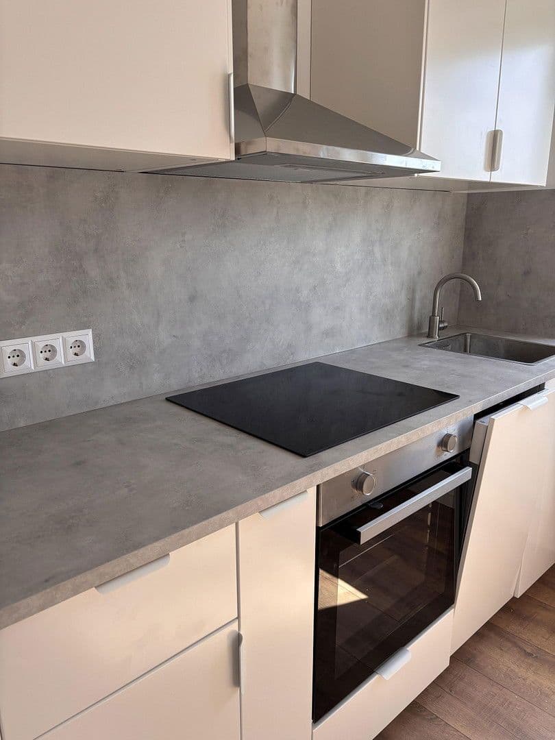 Pronájem bytu 3+1 62 m², Ulmer Landstrasse 281, Stadtbergen, Bavorsko Pronájem bytu 3+1 62 m², Ulmer Landstrasse 281, Stadtbergen, Bavorsko