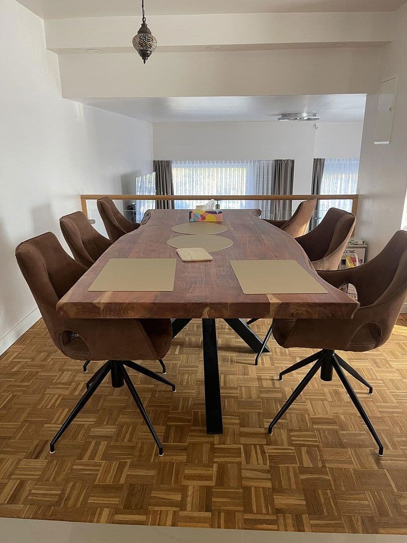 Prodej domu 138 m², pozemek 544 m², Ostfildern, Bádensko-Württembersko Prodej domu 138 m², pozemek 544 m², Ostfildern, Bádensko-Württembersko