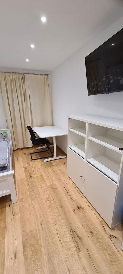 Pronájem bytu 1+1 11 m², Bergstr. 10, Augsburg, Bavorsko Pronájem bytu 1+1 11 m², Bergstr. 10, Augsburg, Bavorsko