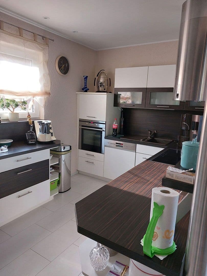 Prodej domu 176 m², pozemek 551 m², Am Schwefelgraben 3, Mühlhausen-Ehingen, Bádensko-Württembersko Prodej domu 176 m², pozemek 551 m², Am Schwefelgraben 3, Mühlhausen-Ehingen, Bádensko-Württembersko