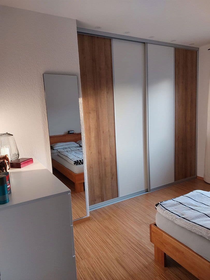 Prodej domu 176 m², pozemek 551 m², Am Schwefelgraben 3, Mühlhausen-Ehingen, Bádensko-Württembersko Prodej domu 176 m², pozemek 551 m², Am Schwefelgraben 3, Mühlhausen-Ehingen, Bádensko-Württembersko