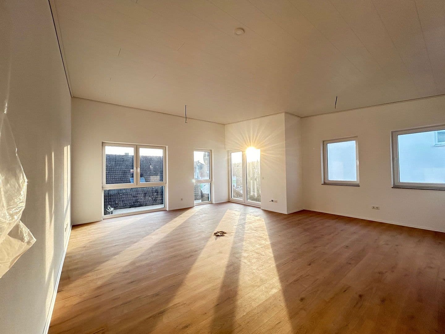 Pronájem bytu 2+kk 65 m², Bretzfeld, Bádensko-Württembersko Pronájem bytu 2+kk 65 m², Bretzfeld, Bádensko-Württembersko