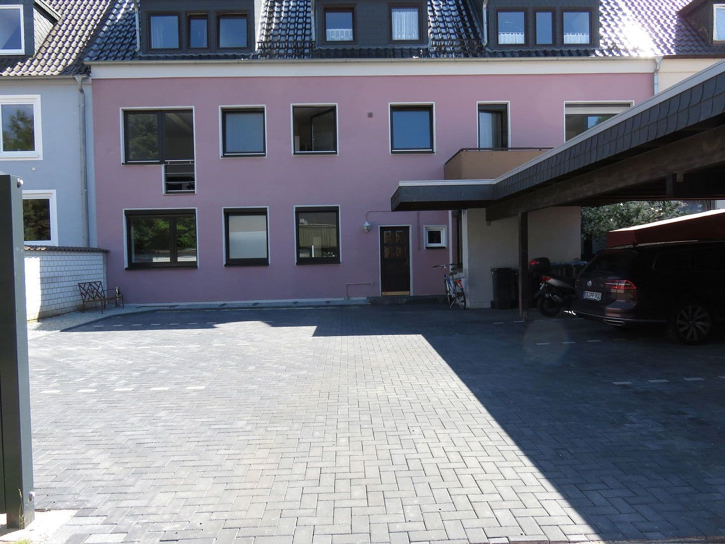 Prodej domu 365 m², pozemek 361 m², Wolfsburg, Dolní Sasko Prodej domu 365 m², pozemek 361 m², Wolfsburg, Dolní Sasko