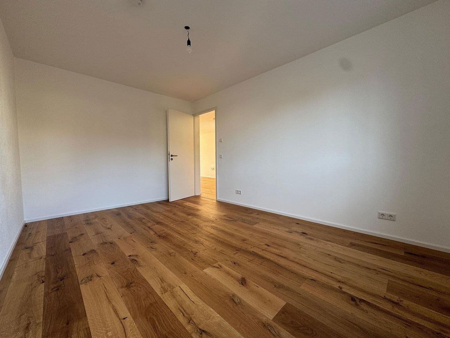 Prodej bytu 3+1 76 m², Am Wasserturm 16, Geisenfeld, Bavorsko Prodej bytu 3+1 76 m², Am Wasserturm 16, Geisenfeld, Bavorsko