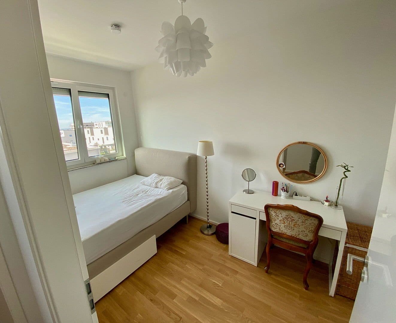 Prodej domu 139 m², pozemek 122 m², Rotkehlchenweg 134, Wiesbaden-Nordenstadt, Hessen Prodej domu 139 m², pozemek 122 m², Rotkehlchenweg 134, Wiesbaden-Nordenstadt, Hessen