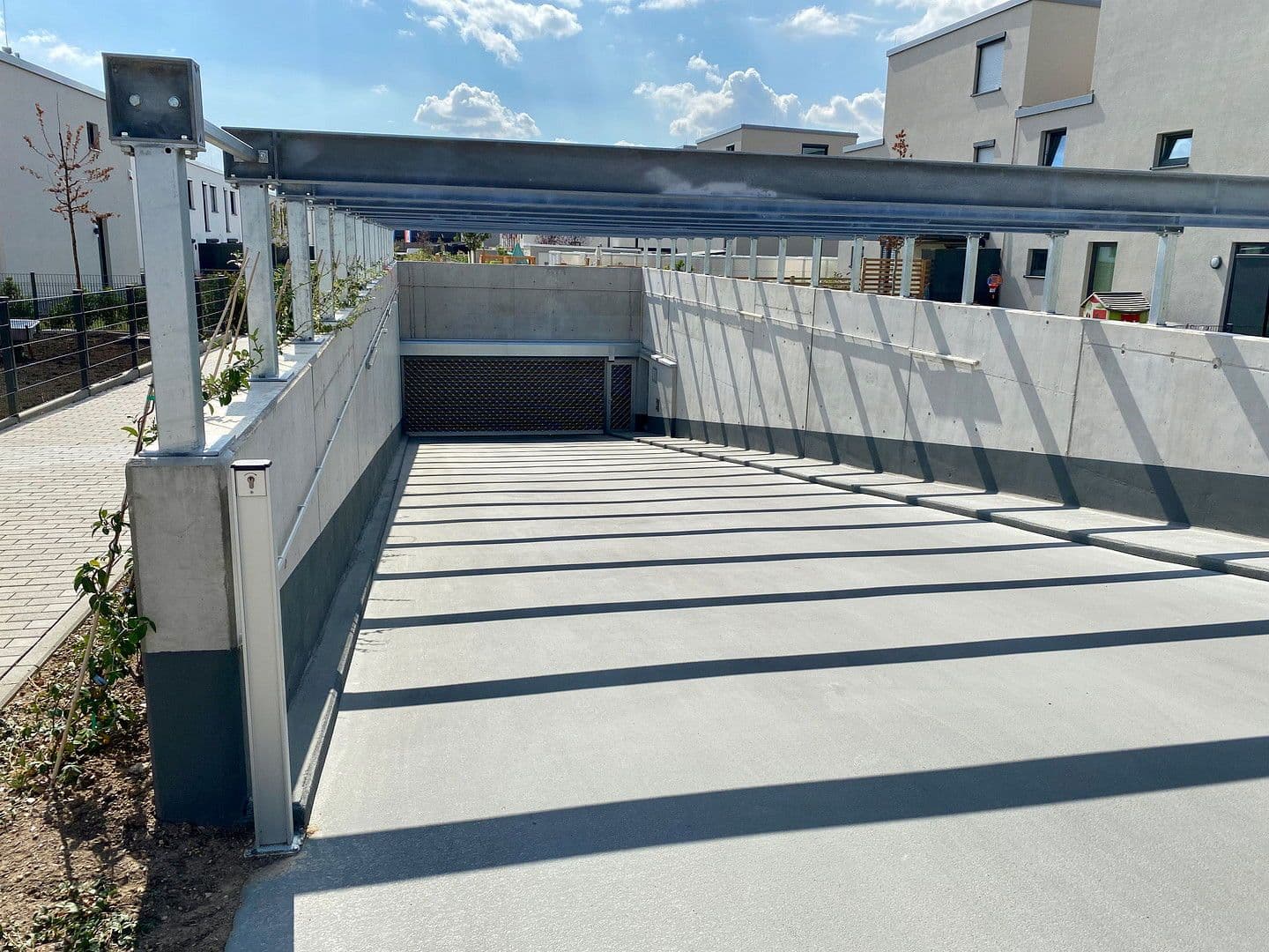 Prodej domu 139 m², pozemek 122 m², Rotkehlchenweg 134, Wiesbaden-Nordenstadt, Hessen Prodej domu 139 m², pozemek 122 m², Rotkehlchenweg 134, Wiesbaden-Nordenstadt, Hessen