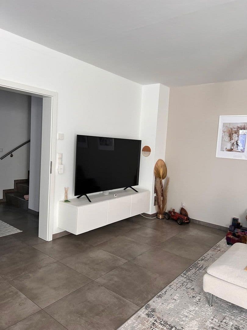 Pronájem domu 135 m², pozemek 666 m², Schwarmstedt, Dolní Sasko Pronájem domu 135 m², pozemek 666 m², Schwarmstedt, Dolní Sasko