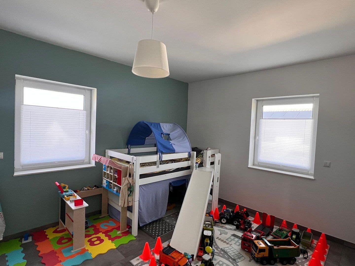 Pronájem domu 135 m², pozemek 666 m², Schwarmstedt, Dolní Sasko Pronájem domu 135 m², pozemek 666 m², Schwarmstedt, Dolní Sasko