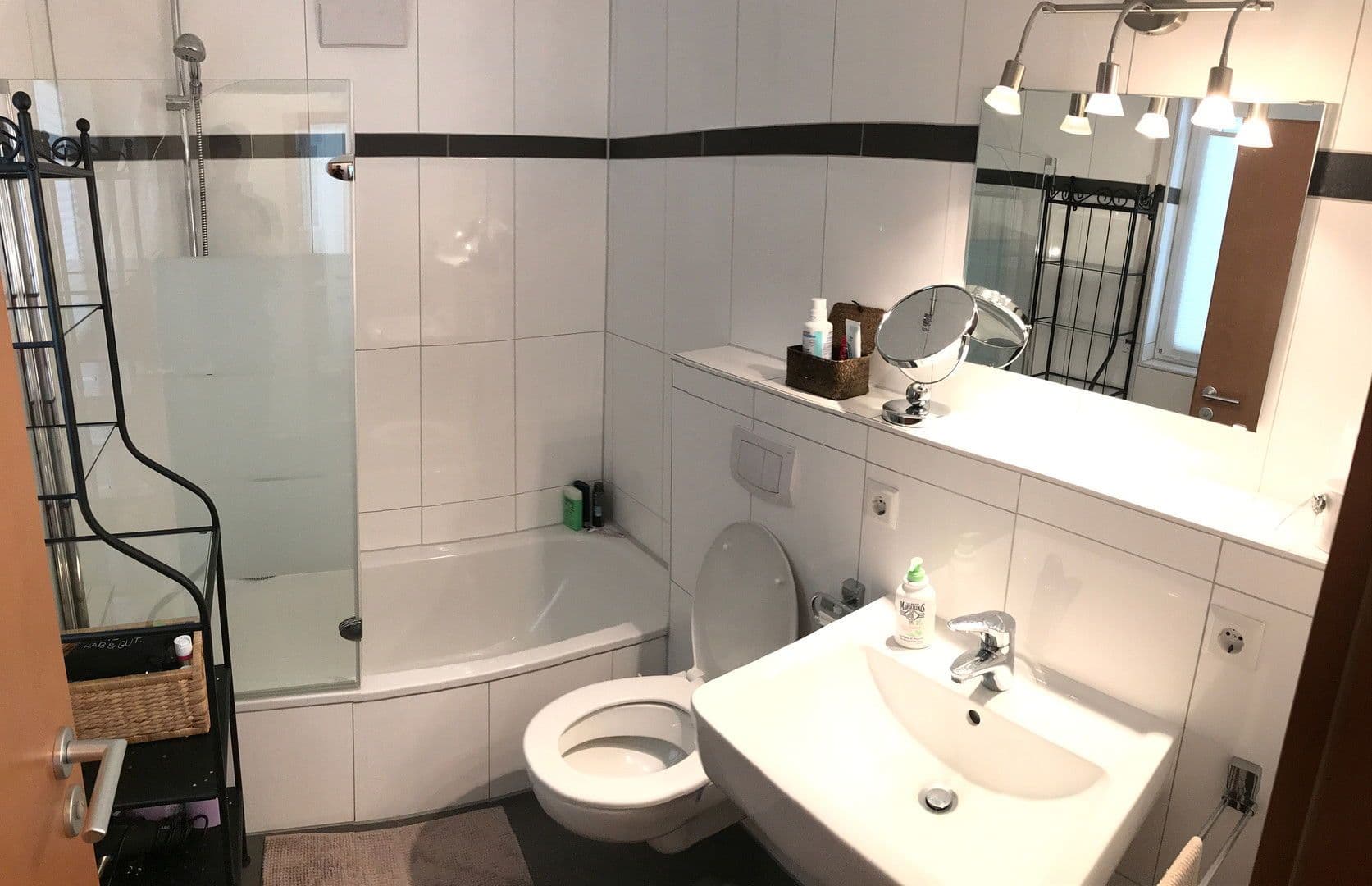 Pronájem bytu 2+1 42 m², Wilhelmstraße 121, Tübingen, Bádensko-Württembersko Pronájem bytu 2+1 42 m², Wilhelmstraße 121, Tübingen, Bádensko-Württembersko