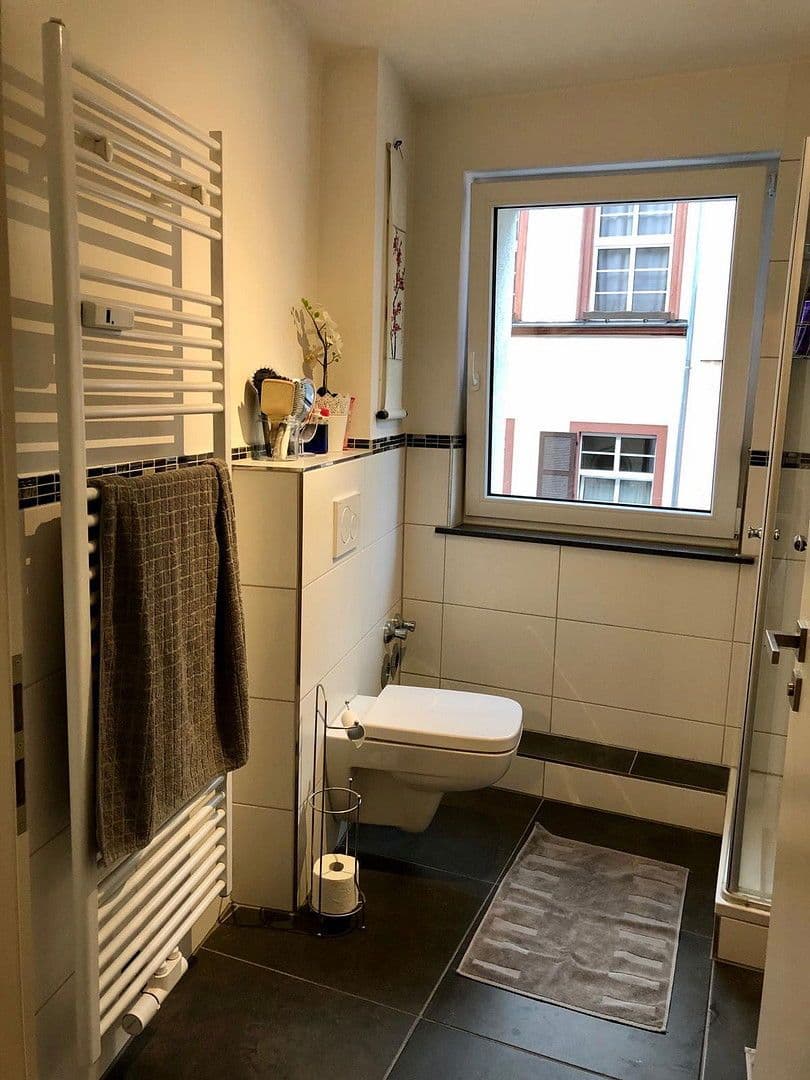 Pronájem bytu 2+1 82 m², Karlstraße 1, Aschaffenburg, Bavorsko Pronájem bytu 2+1 82 m², Karlstraße 1, Aschaffenburg, Bavorsko