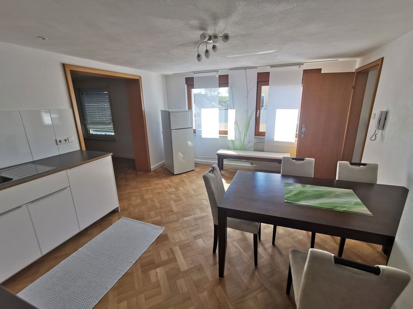 Pronájem bytu 3+kk 85 m², Neuenstadt am Kocher, Bádensko-Württembersko Pronájem bytu 3+kk 85 m², Neuenstadt am Kocher, Bádensko-Württembersko