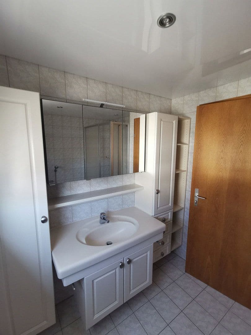 Pronájem bytu 3+kk 85 m², Neuenstadt am Kocher, Bádensko-Württembersko Pronájem bytu 3+kk 85 m², Neuenstadt am Kocher, Bádensko-Württembersko