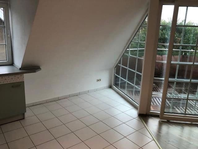 Prodej bytu 3+1 59 m², Ulmenstrasse 2, Falkensee, Braniborsko Prodej bytu 3+1 59 m², Ulmenstrasse 2, Falkensee, Braniborsko