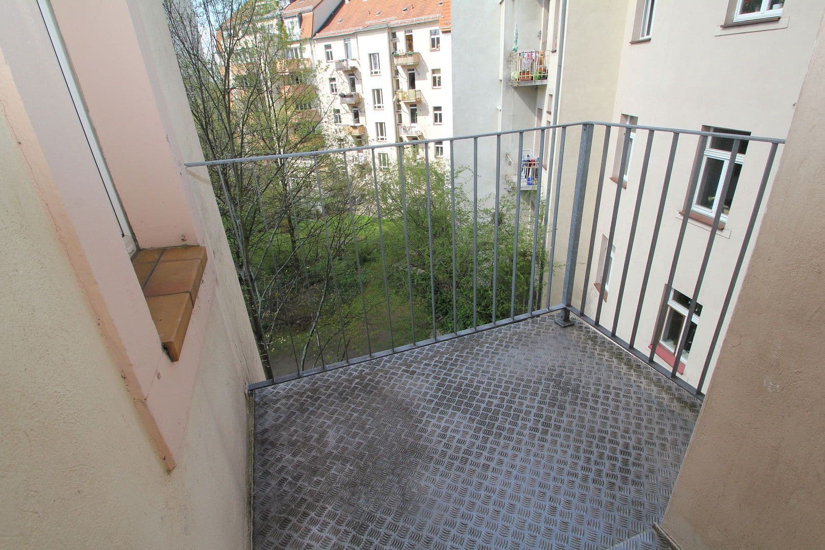 Pronájem bytu 4+kk 135 m², Arnoldstraße 31, Dresden, Sasko Pronájem bytu 4+kk 135 m², Arnoldstraße 31, Dresden, Sasko