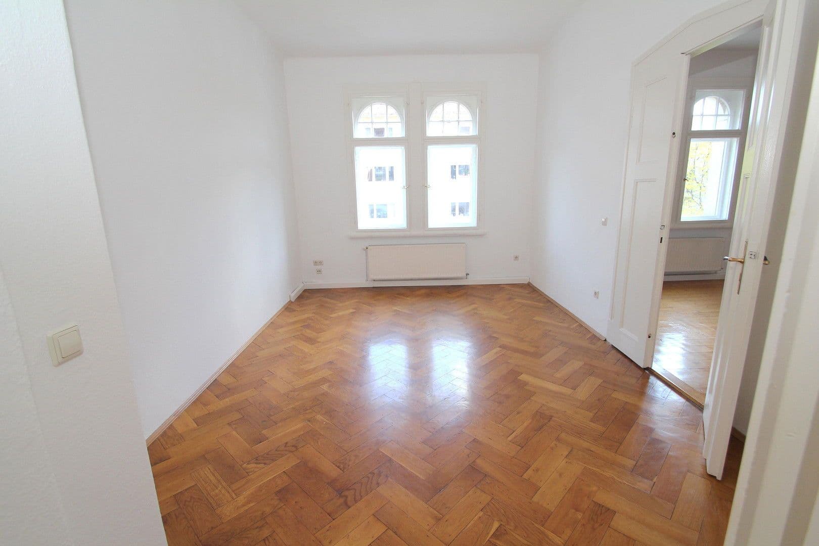Pronájem bytu 4+kk 135 m², Arnoldstraße 31, Dresden, Sasko Pronájem bytu 4+kk 135 m², Arnoldstraße 31, Dresden, Sasko
