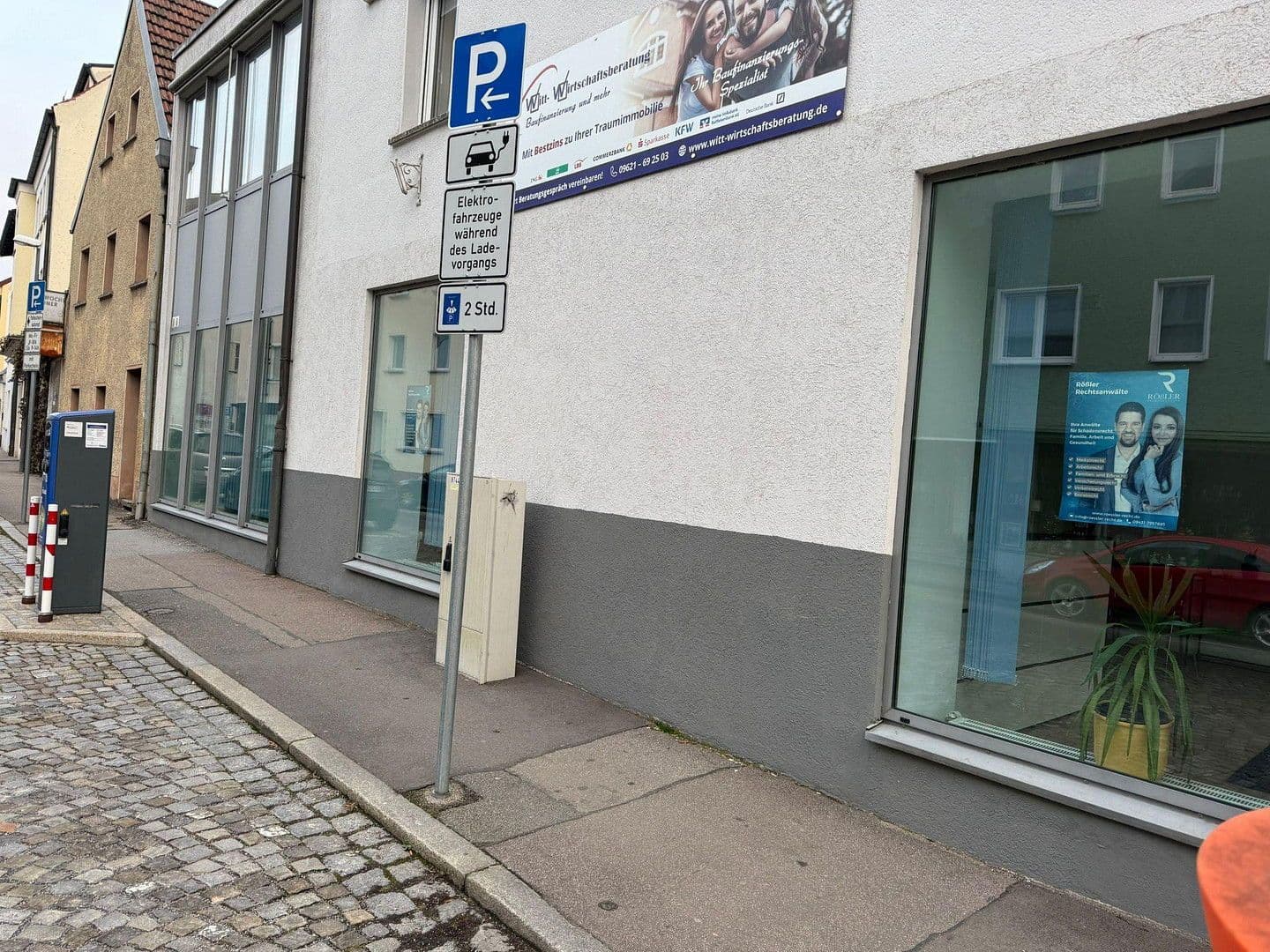 Pronájem nebytového prostoru 77 m², Bahnhofstr. 13, Schwandorf, Bavorsko Pronájem nebytového prostoru 77 m², Bahnhofstr. 13, Schwandorf, Bavorsko