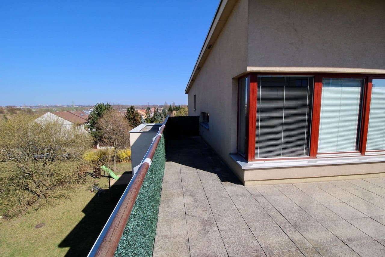 Pronájem bytu 3+kk 139 m², Laudonova, Praha, Praha Pronájem bytu 3+kk 139 m², Laudonova, Praha, Praha