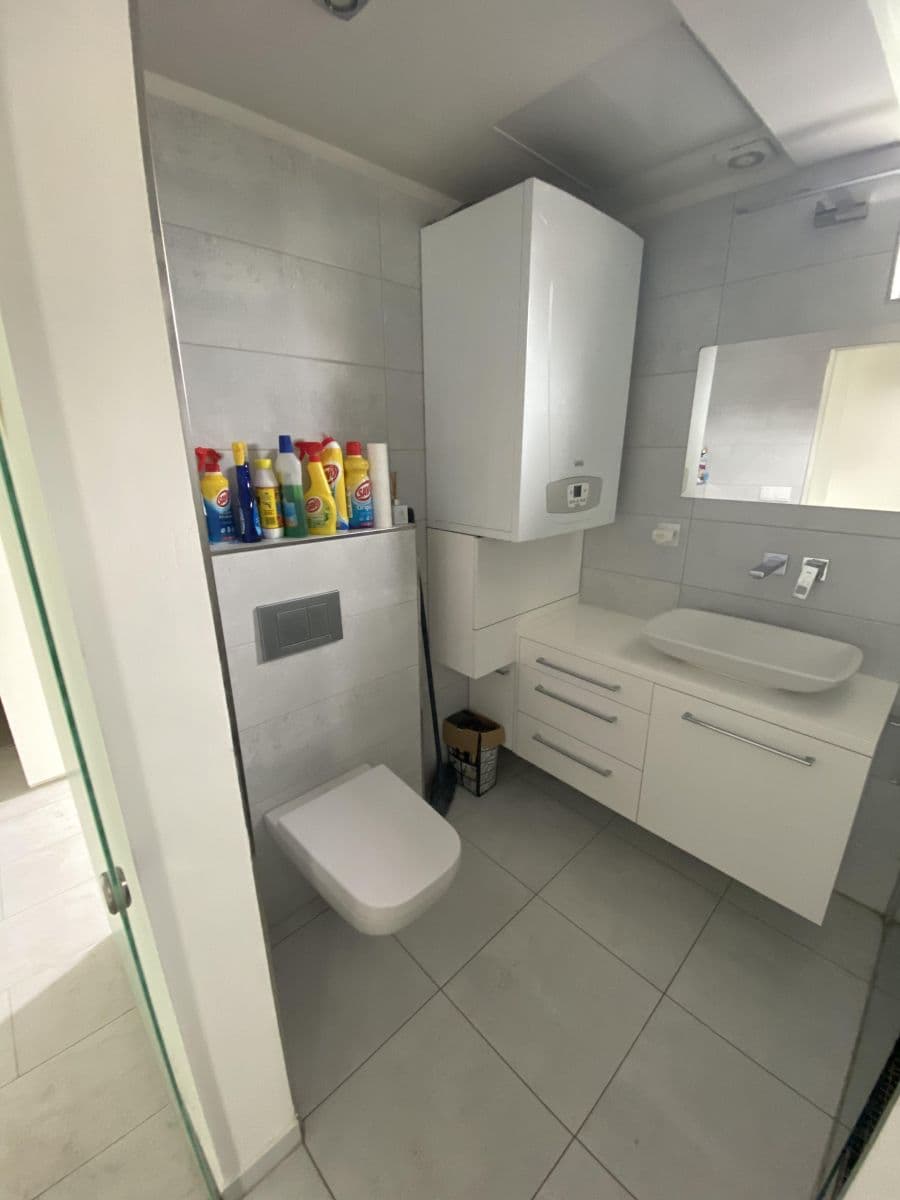 Pronájem bytu 2+kk 55 m², Leknínová, Říčany, Středočeský kraj Pronájem bytu 2+kk 55 m², Leknínová, Říčany, Středočeský kraj