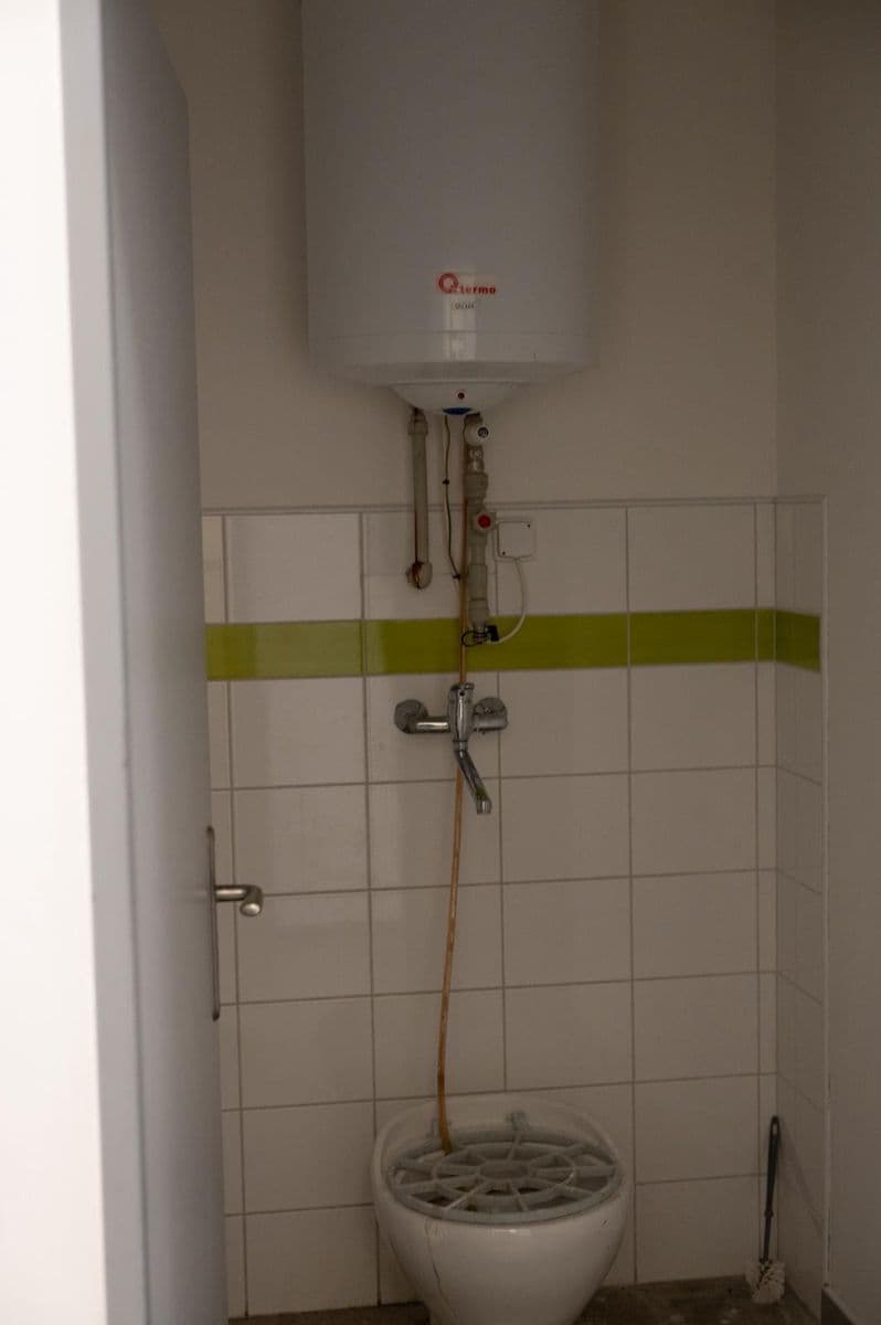 Pronájem nebytového prostoru 328 m², Albrechtice, Pardubický kraj Pronájem nebytového prostoru 328 m², Albrechtice, Pardubický kraj