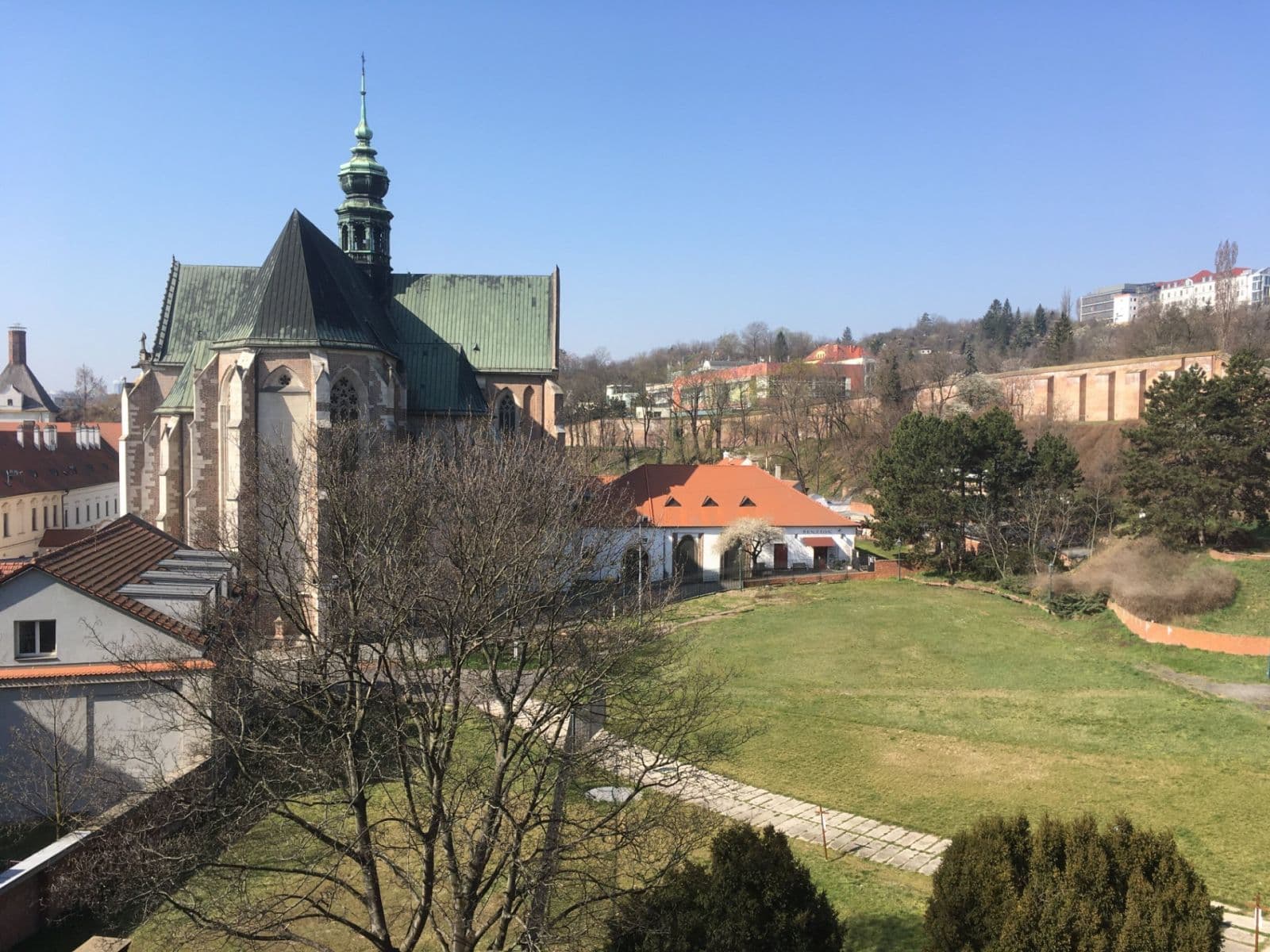 Pronájem bytu 2+kk 70 m², Úvoz, Brno, Jihomoravský kraj Pronájem bytu 2+kk 70 m², Úvoz, Brno, Jihomoravský kraj