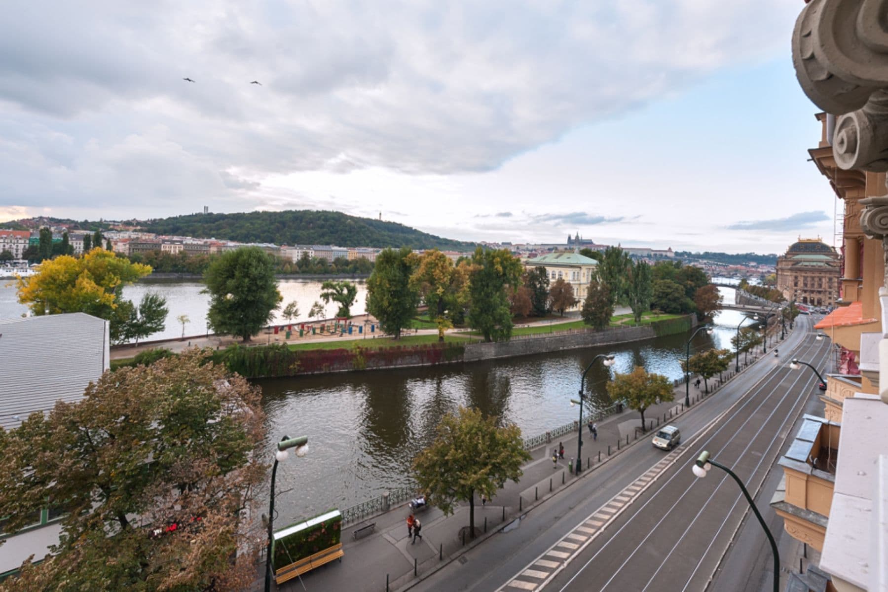 Prodej bytu 4+1 132 m², Masarykovo nábřeží, Praha, Praha Prodej bytu 4+1 132 m², Masarykovo nábřeží, Praha, Praha