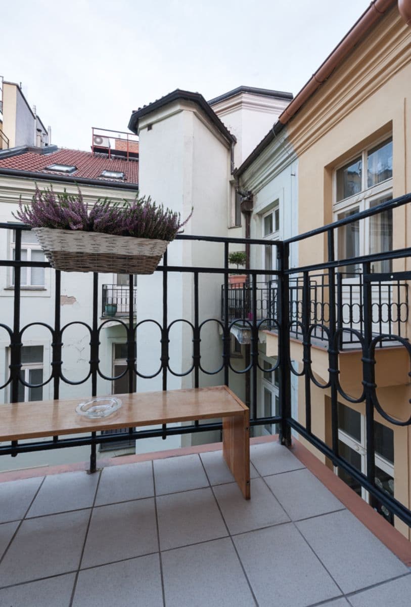 Prodej bytu 4+1 132 m², Masarykovo nábřeží, Praha, Praha Prodej bytu 4+1 132 m², Masarykovo nábřeží, Praha, Praha