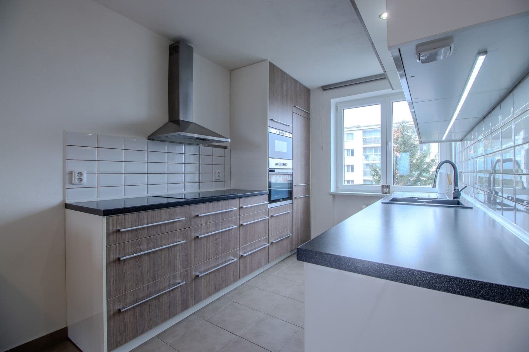 Pronájem bytu 3+kk 73 m², Měchenická, Praha, Praha Pronájem bytu 3+kk 73 m², Měchenická, Praha, Praha