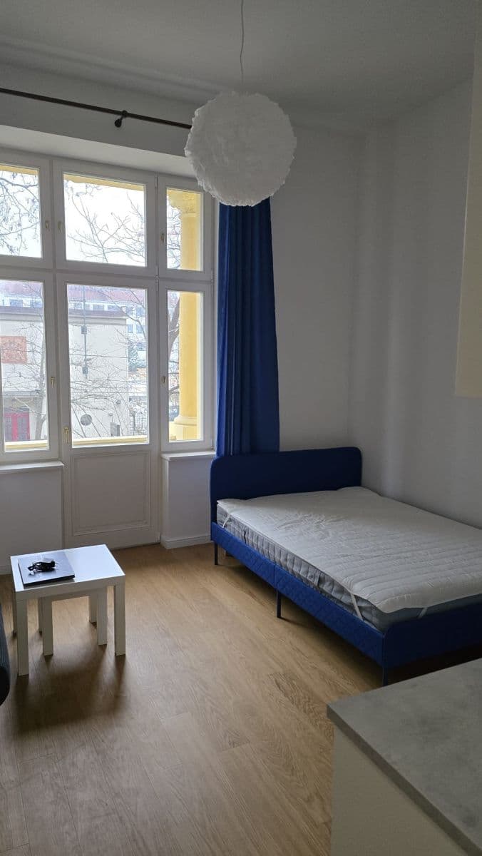Pronájem bytu 32 m², Korunní, Praha, Praha Pronájem bytu 32 m², Korunní, Praha, Praha
