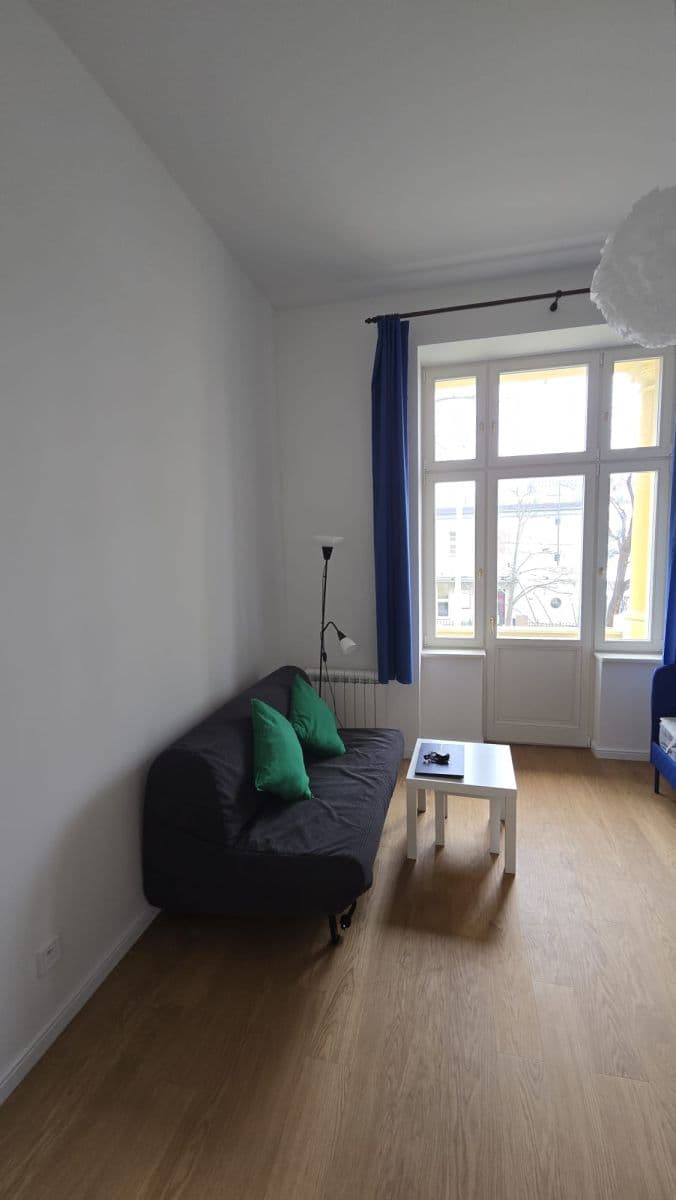 Pronájem bytu 32 m², Korunní, Praha, Praha Pronájem bytu 32 m², Korunní, Praha, Praha