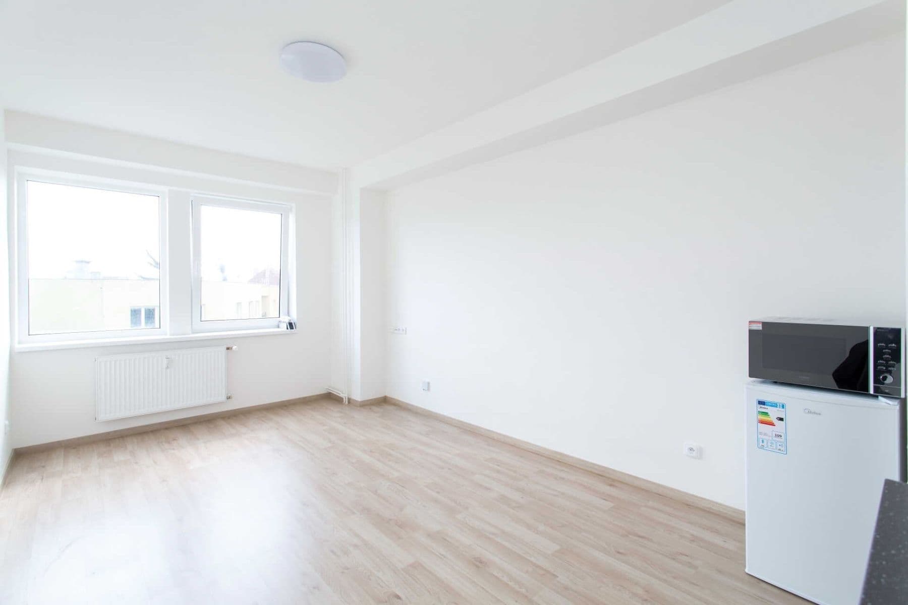 Pronájem bytu 1+kk 26 m², Peroutkova, Praha, Praha Pronájem bytu 1+kk 26 m², Peroutkova, Praha, Praha
