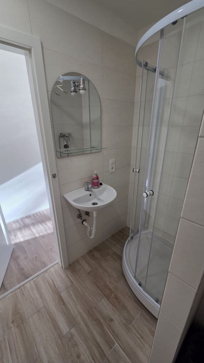 Pronájem bytu 1+1 38 m², Vondrákova, Brno, Jihomoravský kraj Pronájem bytu 1+1 38 m², Vondrákova, Brno, Jihomoravský kraj