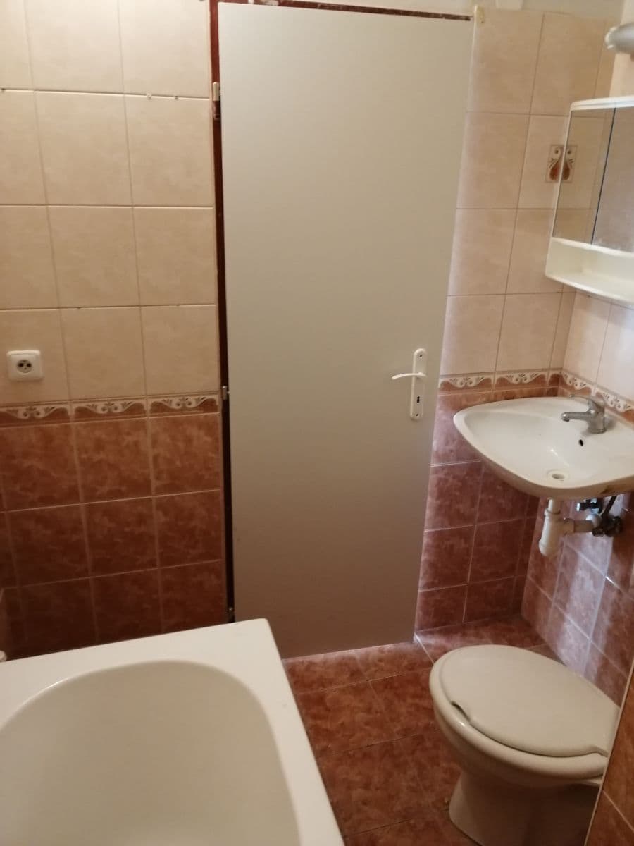 Prodej bytu 1+1 35 m², Na Výsluní, Neratovice, Středočeský kraj Prodej bytu 1+1 35 m², Na Výsluní, Neratovice, Středočeský kraj