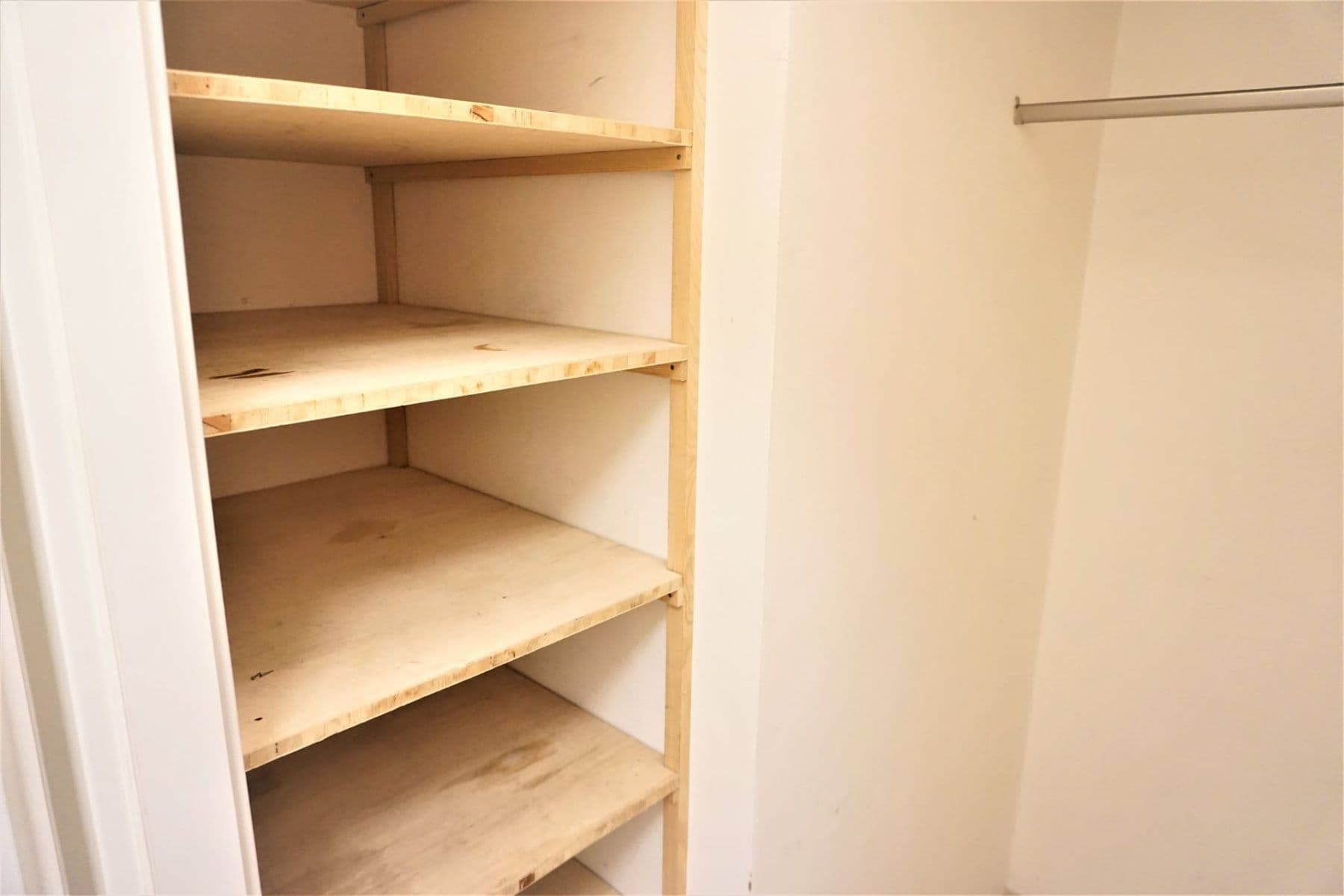 Pronájem bytu 3+kk 55 m², náměstí Hrdinů, Praha, Praha Pronájem bytu 3+kk 55 m², náměstí Hrdinů, Praha, Praha