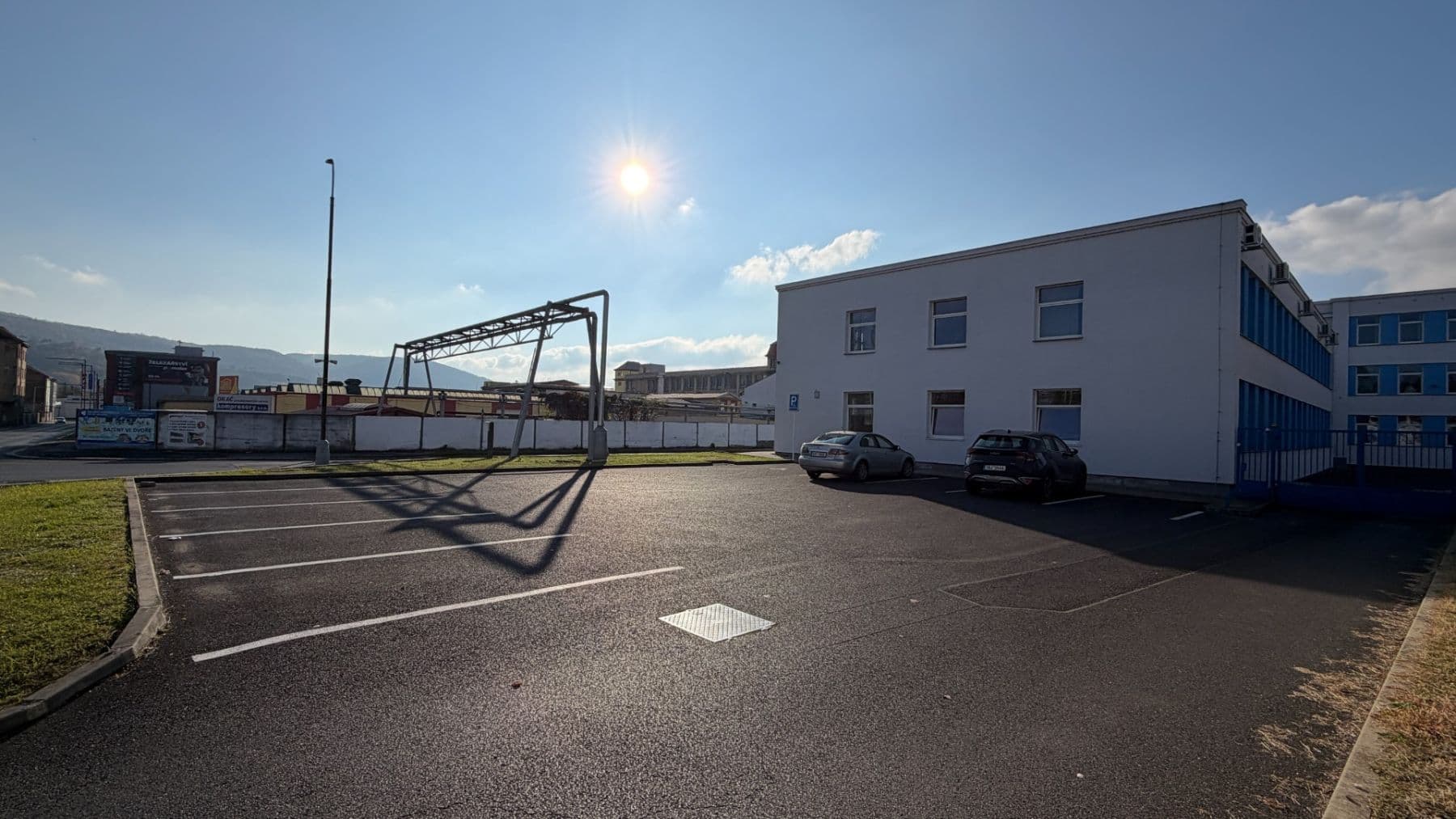 Pronájem nebytového prostoru 127 m², U Vlečky, Ústí nad Labem, Ústecký kraj Pronájem nebytového prostoru 127 m², U Vlečky, Ústí nad Labem, Ústecký kraj