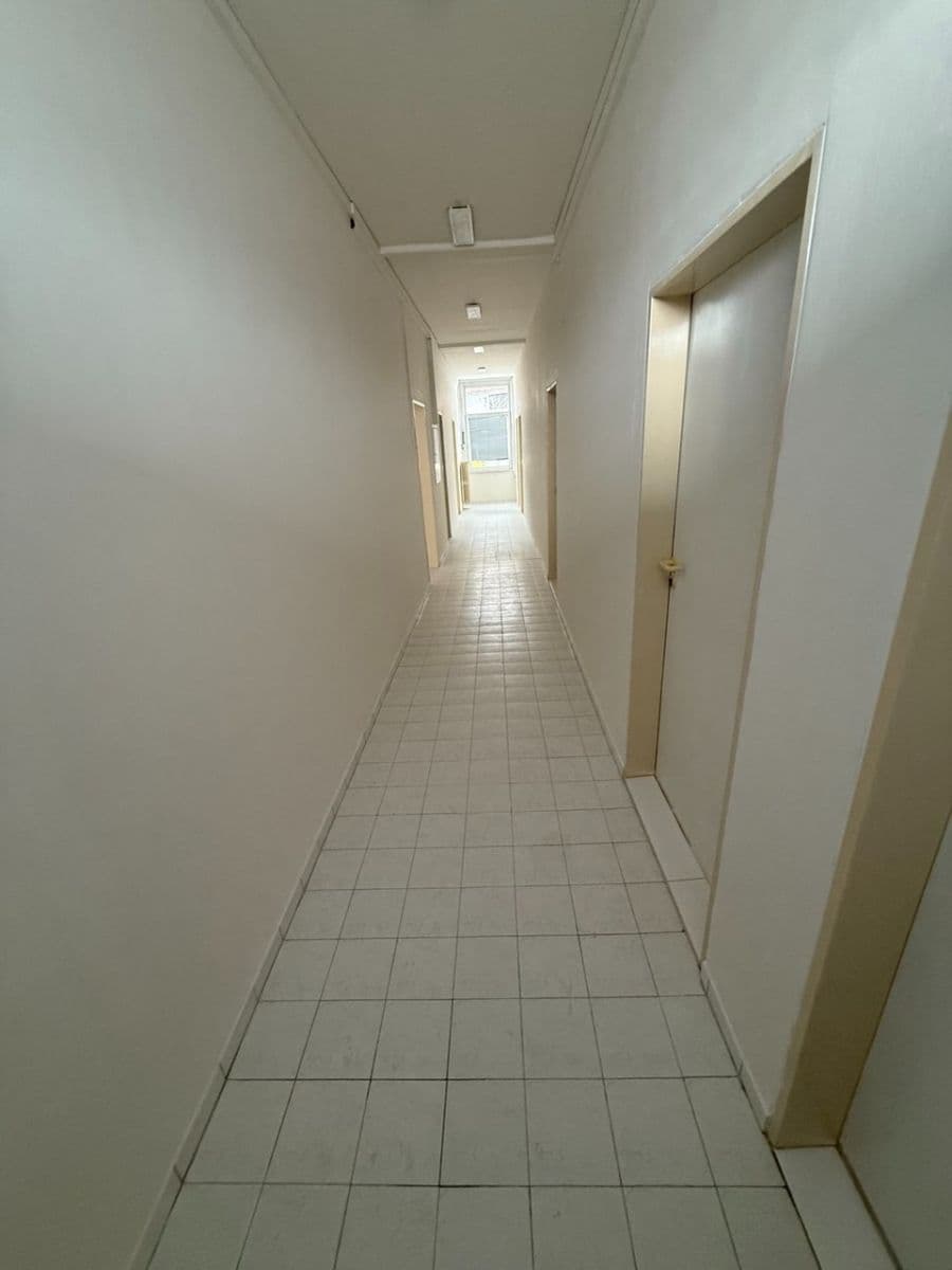 Pronájem nebytového prostoru 127 m², U Vlečky, Ústí nad Labem, Ústecký kraj Pronájem nebytového prostoru 127 m², U Vlečky, Ústí nad Labem, Ústecký kraj