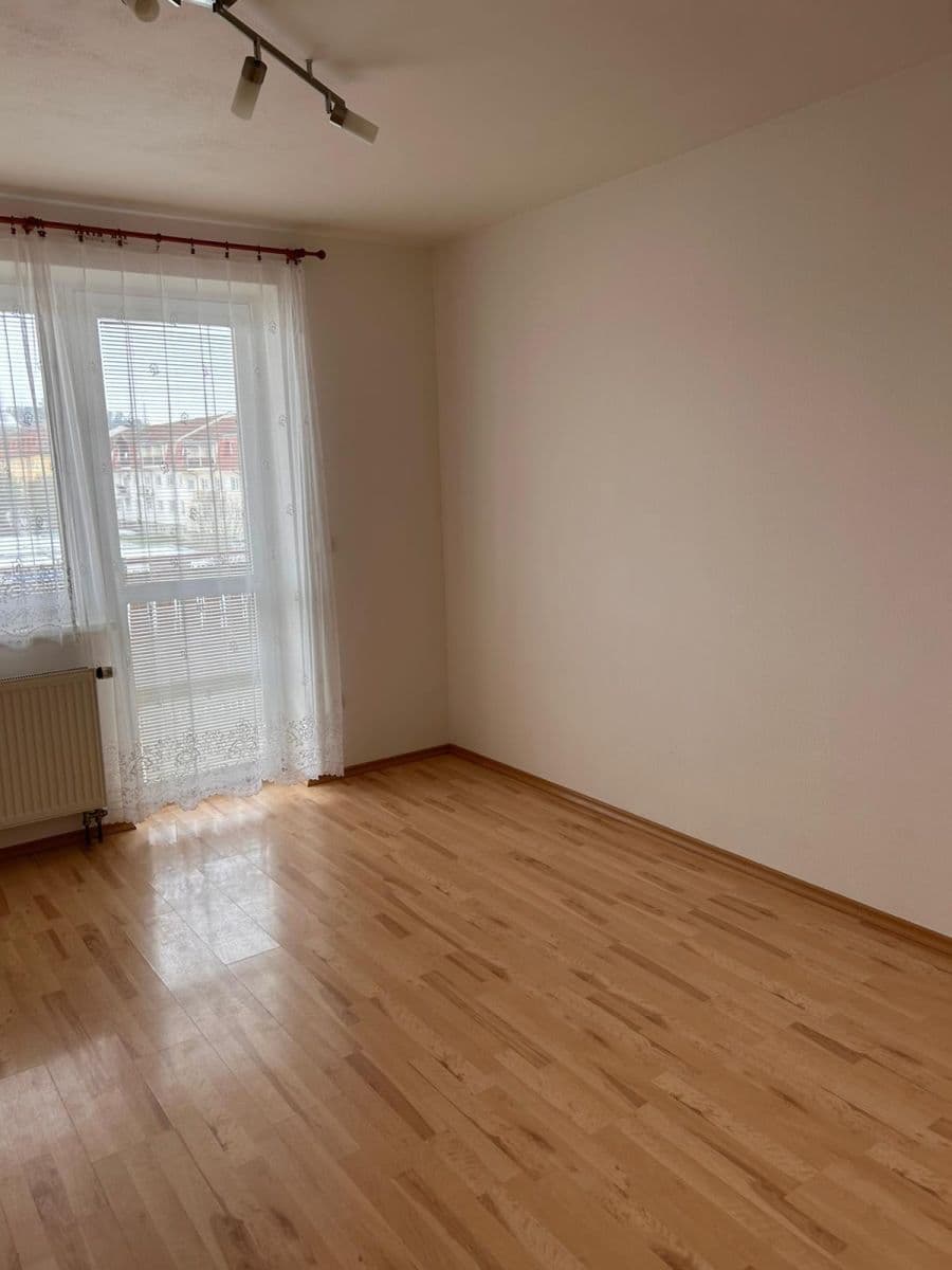 Pronájem bytu 1+1 28 m², J. Haška, Letovice, Jihomoravský kraj Pronájem bytu 1+1 28 m², J. Haška, Letovice, Jihomoravský kraj