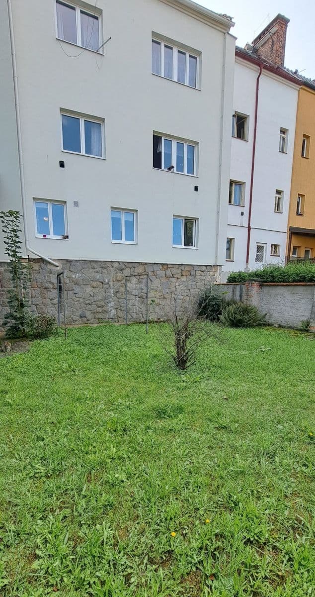 Pronájem bytu 1+1 50 m², Na Jíkalce, Plzeň, Plzeňský kraj Pronájem bytu 1+1 50 m², Na Jíkalce, Plzeň, Plzeňský kraj